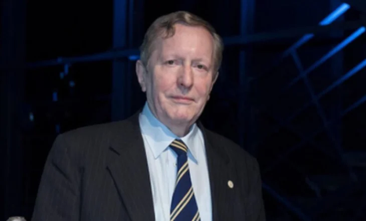 Orët e fundit të Werner Daum, Ish-ambasadori gjerman ndërroi jetë në Tiranë, pedagogu Zogaj dhe analisti Demalia: Mik i shqiptarëve