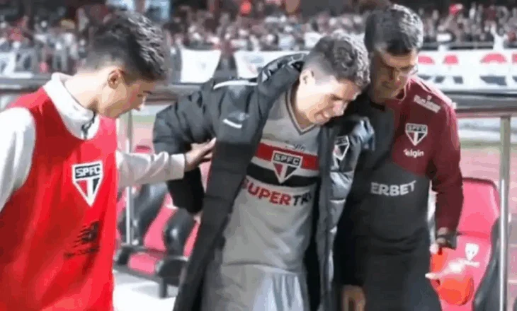 Oscar, frakturë në shtyllën kurrizore. Përplasje e tmerrshme në fushë për ish-yllin e Chelsea (video)