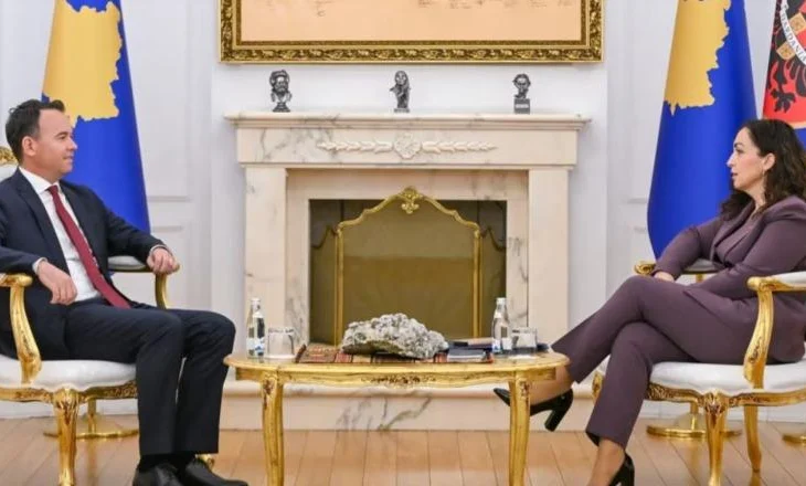 Osmani vijon takimet për krizën, por shanset për një zgjidhje mbeten ende të vogla