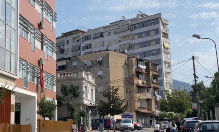 Padi kundër Bashkisë Elbasan dhe ‘Eco-Elb’: Qytetarët kërkojnë drejtësi pas ndotjes nga zjarri në fushën e mbetjeve