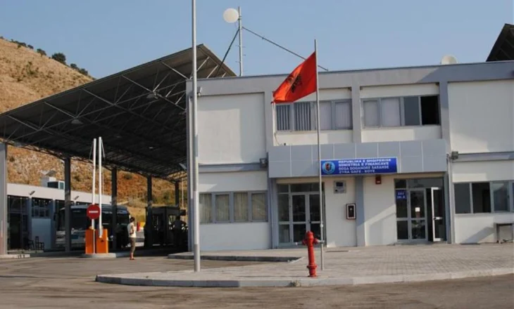 Pala greke pezullon sërish punën sot në Qafë Botë, bllokohen dhjetëra makina në doganë