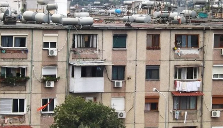 “Pallatet e vjetra do ngelen pa shitur!”