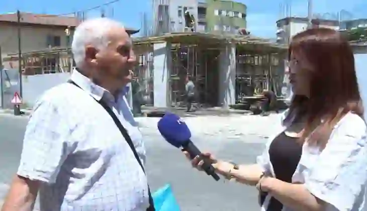 Pallati i vëllezërve Xhebrahimi ngjitur me shtëpinë/ Familja Allmuça: Do bëjmë vetëgjyqësi nëse s’ka reagim
