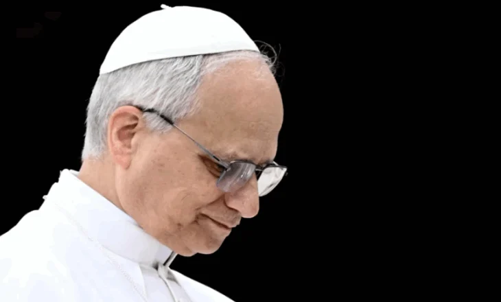 Papa bisedon me Abbasin për luftën në Gazë
