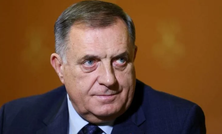 Paraqitet vullnetarisht në Prokurorinë e Bosnjës, Dodik shmang paraburgimin