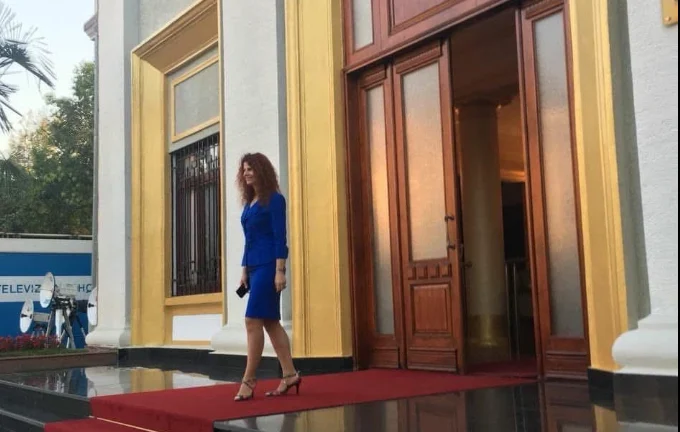 Pas 20 vitesh në Kuvendin e Shqipërisë, drejtoresha e Komunikimit jep dorëheqjen: Faleminderit nga zemra!