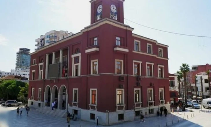 Pas ultimatumit të Ramës për “vetëpastrim”, drejtorët e Bashkisë së Durrësit dorëzojnë dorëheqjen