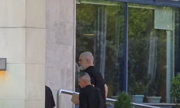 Pas Vlorës, Rama vjen në Tiranë, takim me deputetët  dhe përfaqësuesit e Bashkisë