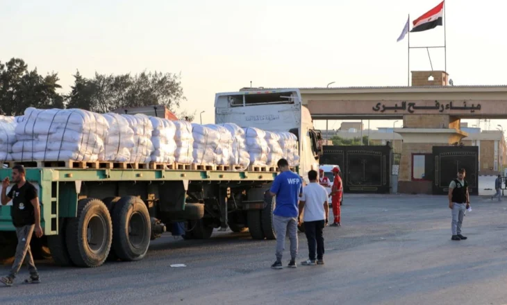 Pauzat në luftime nuk mjaftojnë, OKB ngre alarmin: Ndihmat nuk po arrijnë tek civilët në Gaza. Ja arsyet