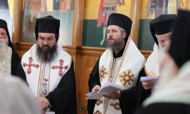 Përcillet për në banesën e fundit Dhimitri i Gjirokastrës, Imzot Joani: Ndërtoi ura mbi ndasitë dhe solli paqe
