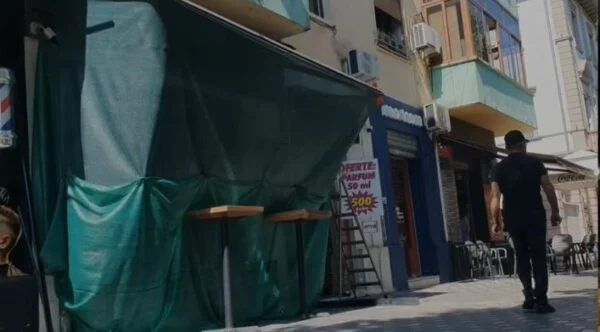 Përfshihet nga flakët një lokal në orët e para të ditës, shkak defekti në…
