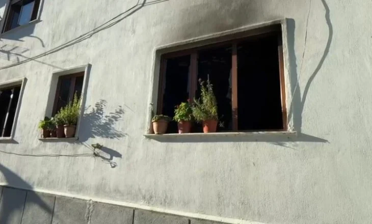 Përfshihet nga zjarri banesa në Pogradec, humb jetën nga asfiksia 52 vjeçarja (Emri)