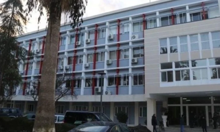 Përfundon “vala” e shkarkimeve në Fier, priten emrat e zyrtarëve të rinj