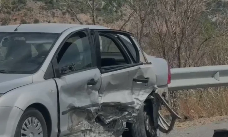 Përplasje e fortë në Milot/ Raportohet një i plagosur në aksidentin mes dy makinave