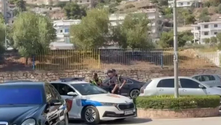 Plagosi dy persona me armë zjarri/ Blindohet Saranda, 50 efektivë në aksion për arrestimin e Ramadan Zotos