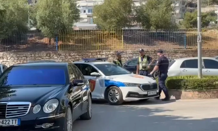 Plagosja në Sarandë/ Policia gjen një armë zjarri në çantën e të lënduarve