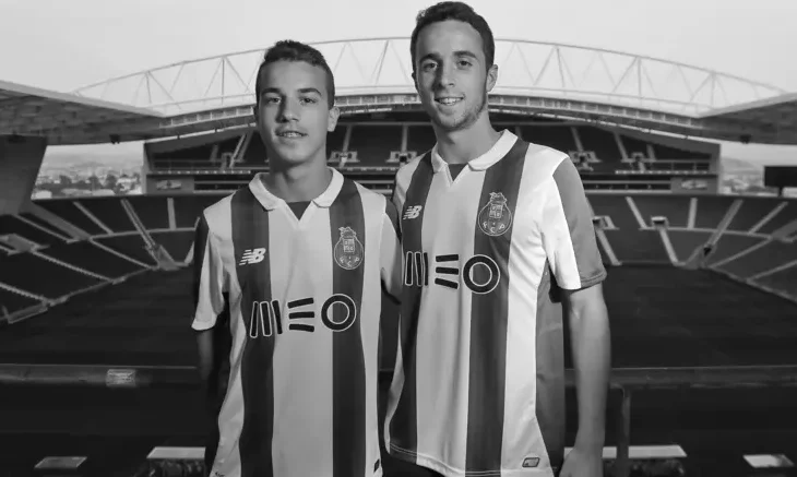 Po parakalonte një makinë kur i shpërtheu goma e Lamborghinit, detaje nga aksidenti tragjik ku humbi jetën futbollisti Diogo Jota dhe vëllai i tij