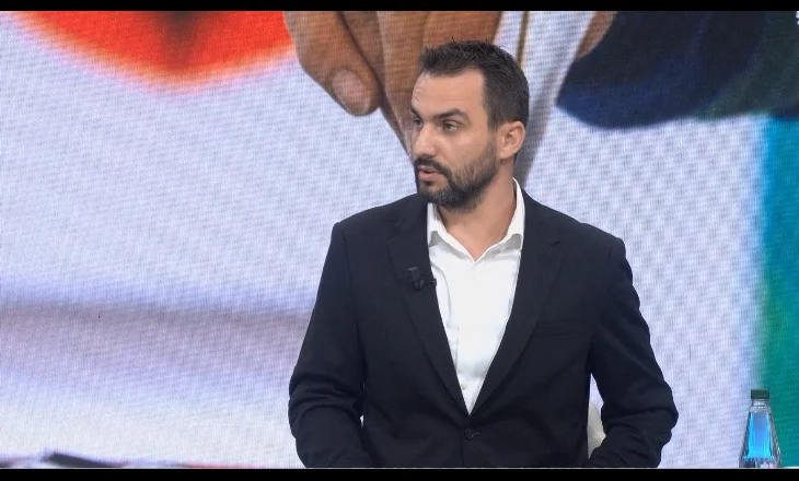 “Po sulmohemi sepse kemi frikësuar pushtetin”, Lapaj godet: Ne nuk bëjmë teatër, si partitë që mbyllën listat me pazare