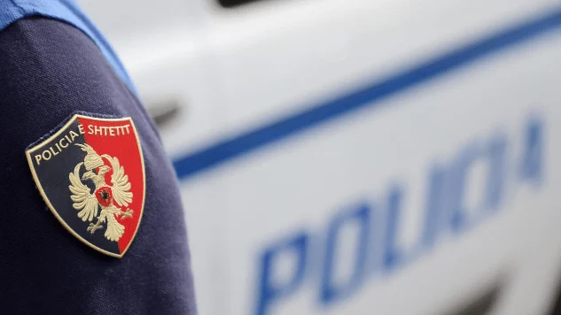 Policia e Shtetit sqaron ngjarjen: Mandreja sul*oi policët dhe shefin e komisariatit, kemi pamjet