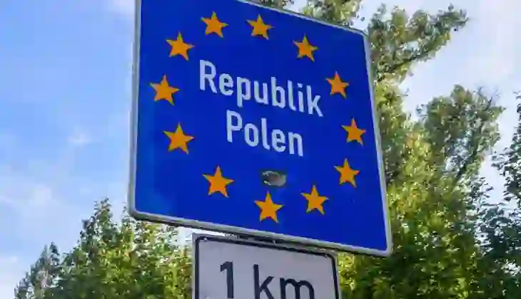 Polonia rikthen kontrollet kufitare me Gjermaninë dhe Lituaninë