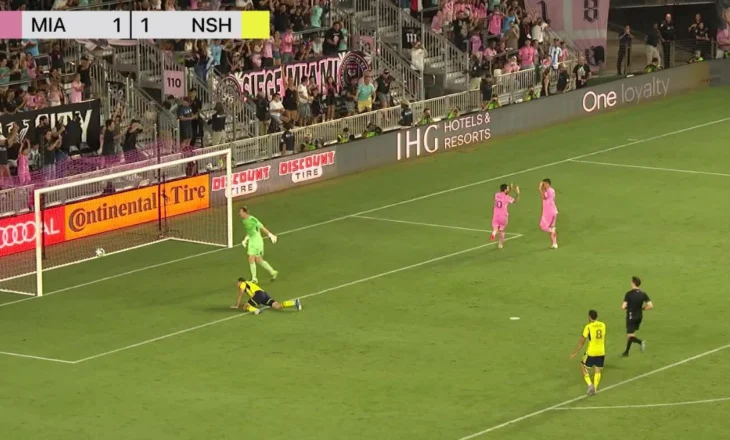 Portieri kundërshtar donte të “kopjonte” Neuer, por harroi se kishte Messi-n përballë dhe e pësoi keq (video)