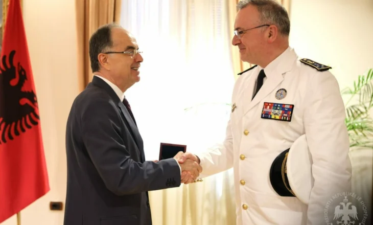 Presidenti Begaj pret Admiralin Pierre Vandier: Shqipëria e gatshme të rrisë buxhetin e mbrojtjes