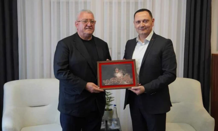 Presidenti Duka vizitë historike në Bujanoc në kuadër të turneut të futbollit në Luginën e Preshevës