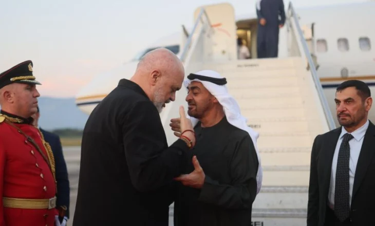 Presidenti i Emirateve të Bashkuara mbërrin në Tiranë, pritet nga kryeministri Rama