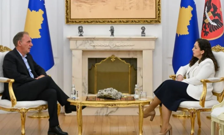 Presidentja Osmani takim ‘kokë më kokë’ me Fatmir Limaj, zbulohet tema e diskutimit