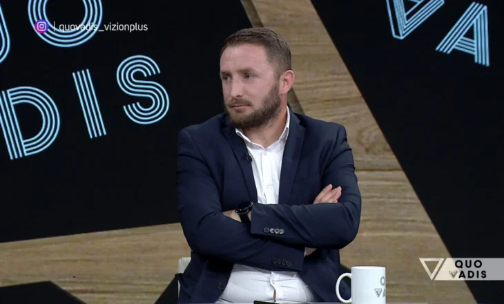 Prishja e ndërtimeve pa leje dhe dorëheqja e drejtorëve, gazetari tregon në Quo Vadis “strategjinë” e Ramës