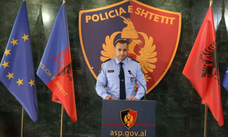 Proda paralajmëron deri në 3 vjet burgim për shoferët që parkojnë dysh mjetet në rrugë
