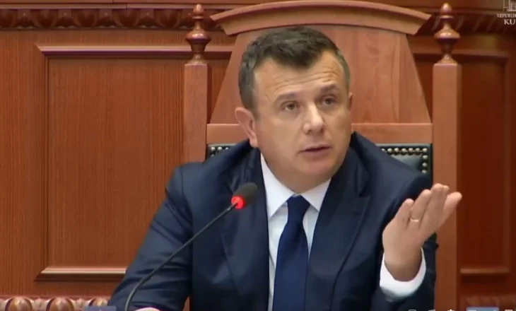 Prodhimet ‘Made in Albania’, Balla: Nuk mjafton të jesh patriot vetëm në stadium, por të tregohesh atdhetar edhe duke konsumuar prodhimin vendas