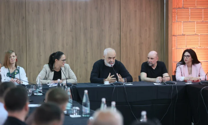“Program me AI për të monitoruar me kamera kantieret e ndërtimit”, Rama: Territorin do ta kontrollojmë me dronë dhe satelitë
