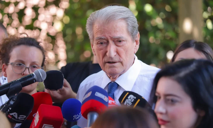Protestat për djegien mbetjeve në Elbasan, Berisha: Nuk na kanë ftuar