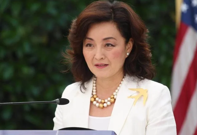 Pse u hoq emri i Yuri Kim nga faqja e DASH-it? Ja përgjigjja zyrtare