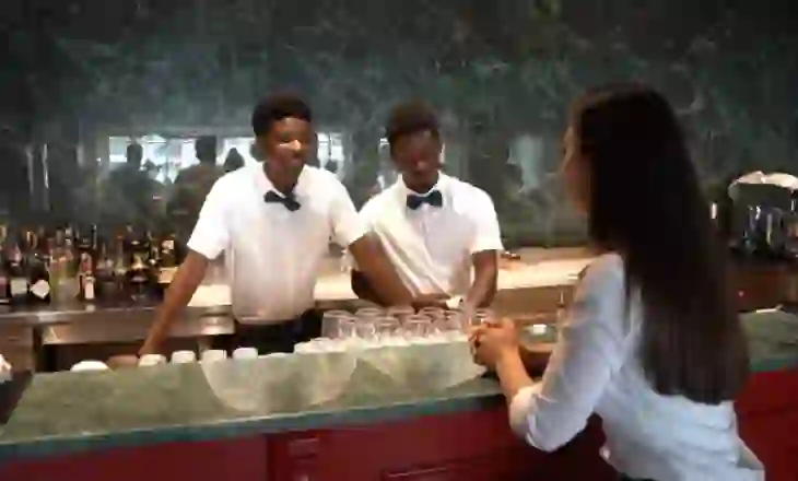 Punë për të huajt, papunësi për shqiptarët/ 20% e forcës punëtore në Shqipëri janë nga India dhe Filipinet