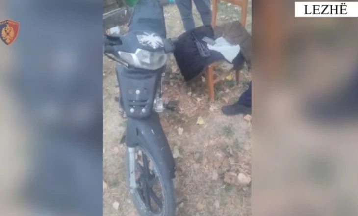 Qarkullonte me automatik me fishek në fole dhe mjet pa targa/ Lezhë, arrestohet 39 vjeçari (Emri)