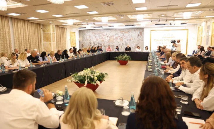 Rama bën sikur është dita e parë si kryeministër: Punët janë ‘lesh e li‘, do krijojmë sistem të ri furnizimi për ujin