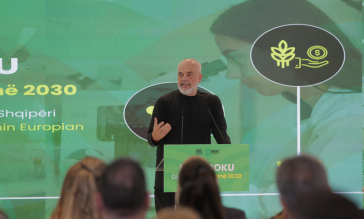 Rama në UBT: Kur hyje në klasa duhet të kaloje në pazarin e të brendshmeve