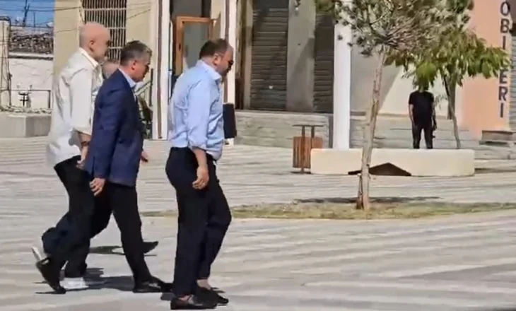 Rama në Vlorë, takim ‘rrufe’ në Bashki
