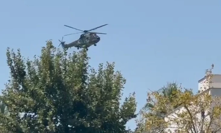 Rama shkon në Vlorë me helikopter
