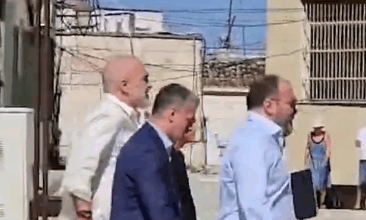Rama vizitë të papritur në Bashkinë e Vlorës