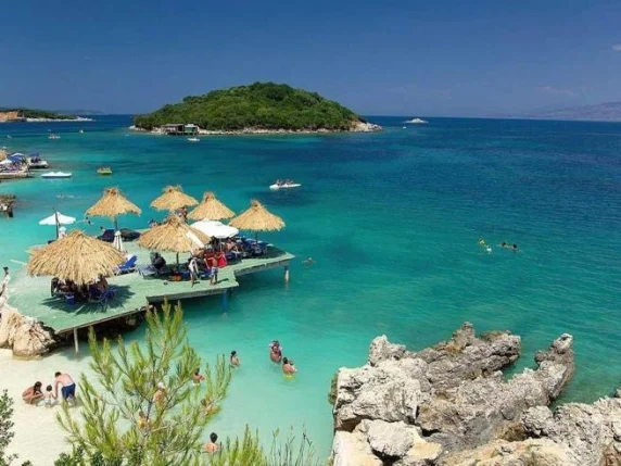 Rënia e efektit “Albania”/ Turistët italianë po braktisin bregdetin shqiptar