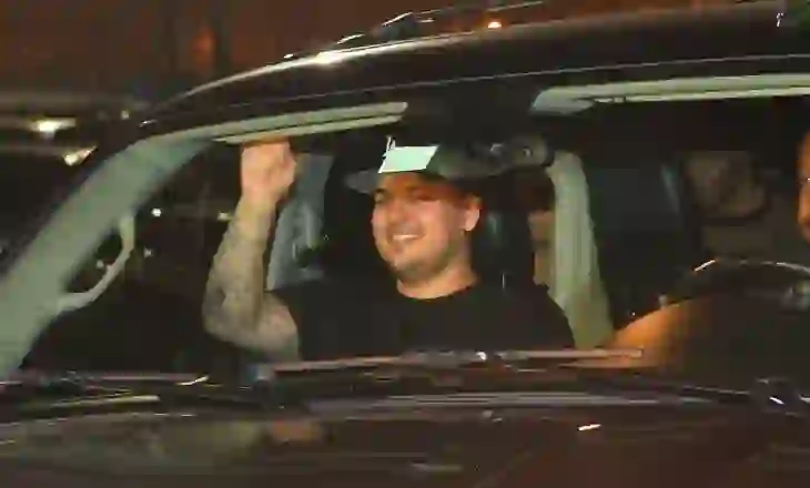 Rob Kardashian zbulon arsyen pse u largua nga televizioni dhe seriali i familjes