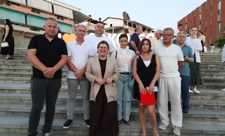 Roskovec – Në ambientet e Bashkisë u zhvillua Edicioni i V-të i Çmimeve “Aristidh Kola”, organizuar nga Unioni i Gazetarëve