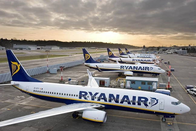 Ryanair rrit përmasat e bagazhit të dorës pa pagesë