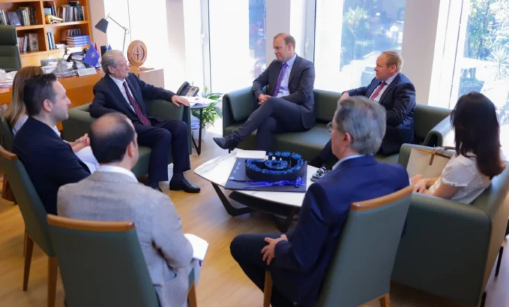 Sali Berisha takon deputetët e Bundestagut: Farsa e 11 majit rrëzohet vetëm kur të ndryshojë modeli që ka ngritur Rama