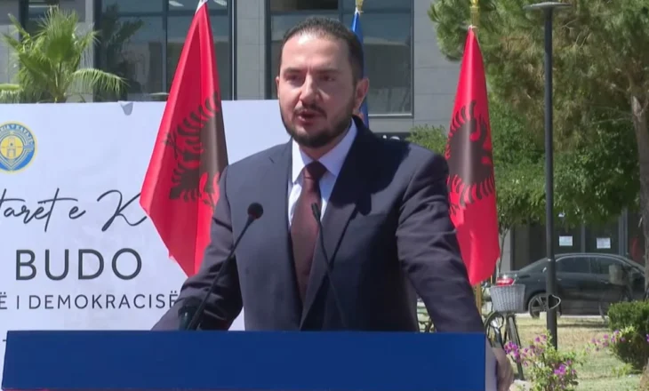 Salianji i rikthehet politikës aktive, merr pjesë në 35-vjetorin e rënies së Dëshmorit Josif Budo: E vërteta është gjithmonë më e fortë se frika