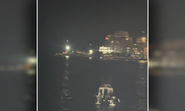 Sarandë/ U hodh në det për ta fshehur, policia i sekuestron armën të riut gjatë operacionit