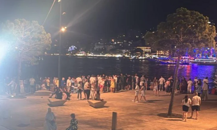 Sarandë/ Zbret nga ‘Porsche’ dhe futet në det, policia pret skafin për ta arrestuar. Dyshohet se…